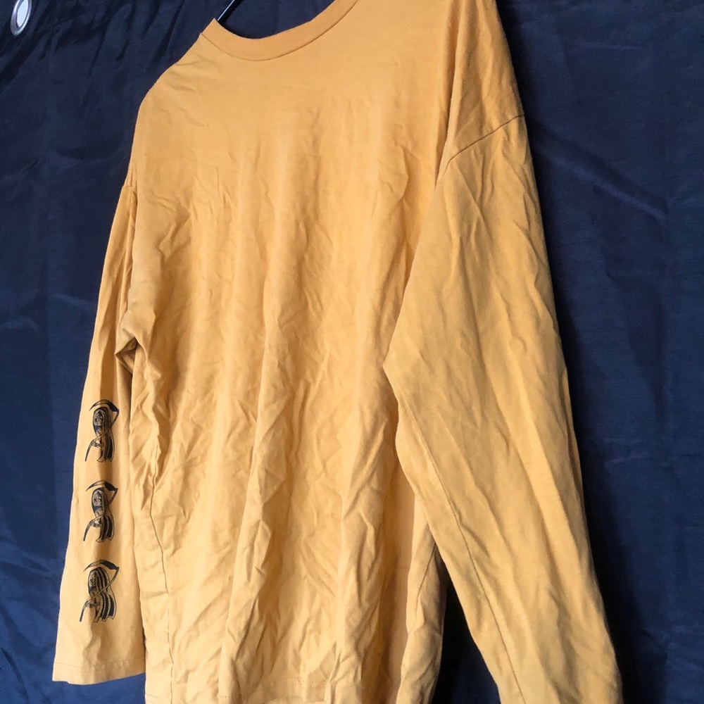 Long sleeve yellow tee